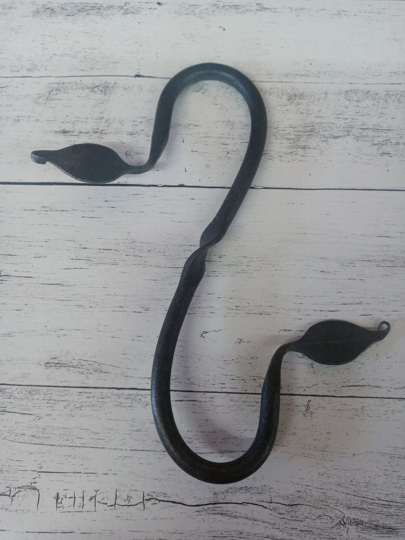 Hand-Forged Metal Leaf S Hook